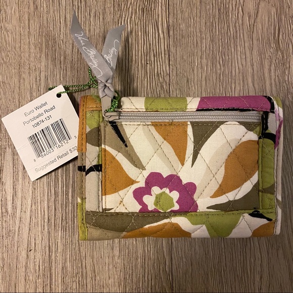 SOLD!! NWT Vera Bradley Wallet Portobello Road - Picture 2 of 5